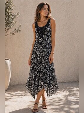 Laura Plus Floral Crochet Front Dress